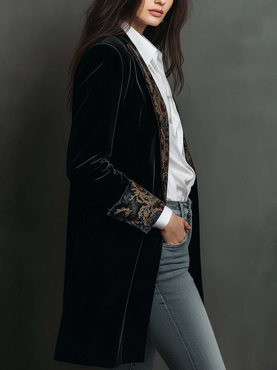 Alana - Women's Black Baroque Print Lapel Slim Fit Blazer