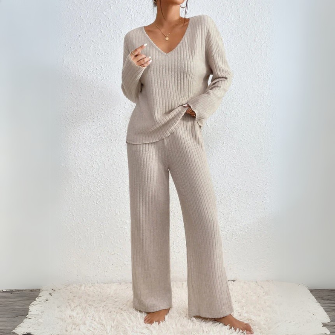 Lalaine – Ribbed 2-Piece Lounge Set
