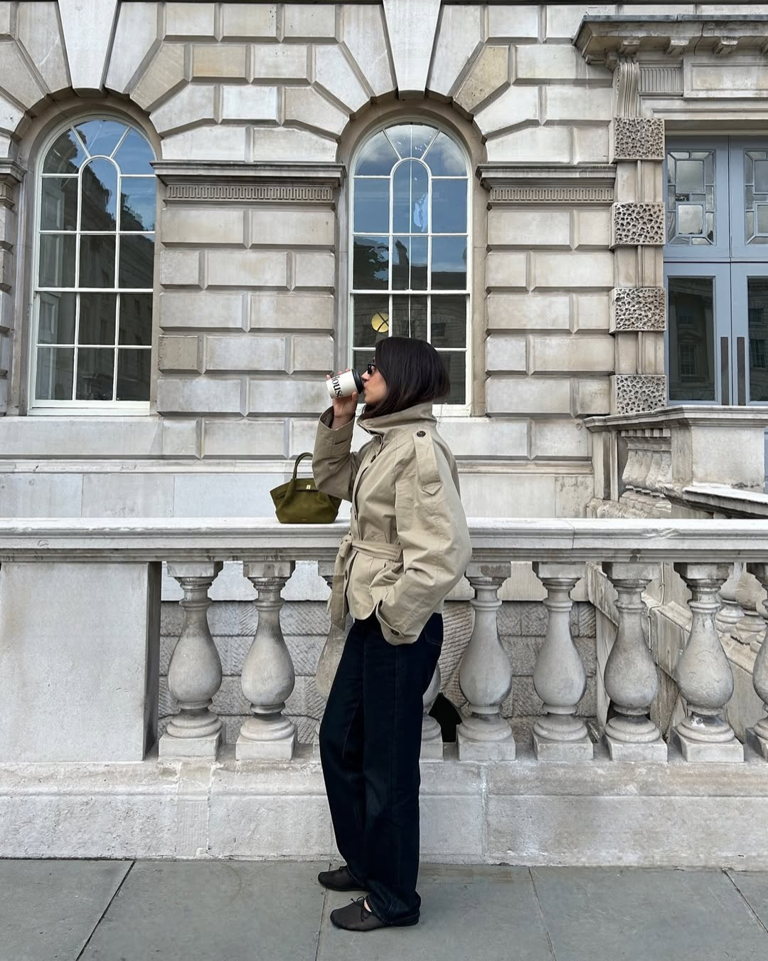 Alzea – Cropped Trench Coat with Belt