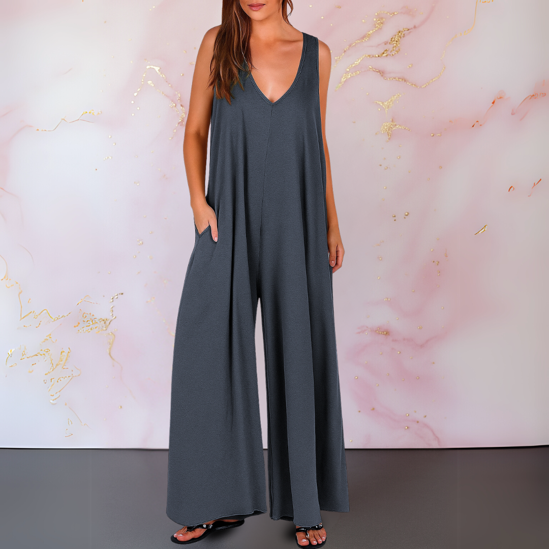 Cindy – Comfortable Jumpsuit with V-neck and Wide Legs