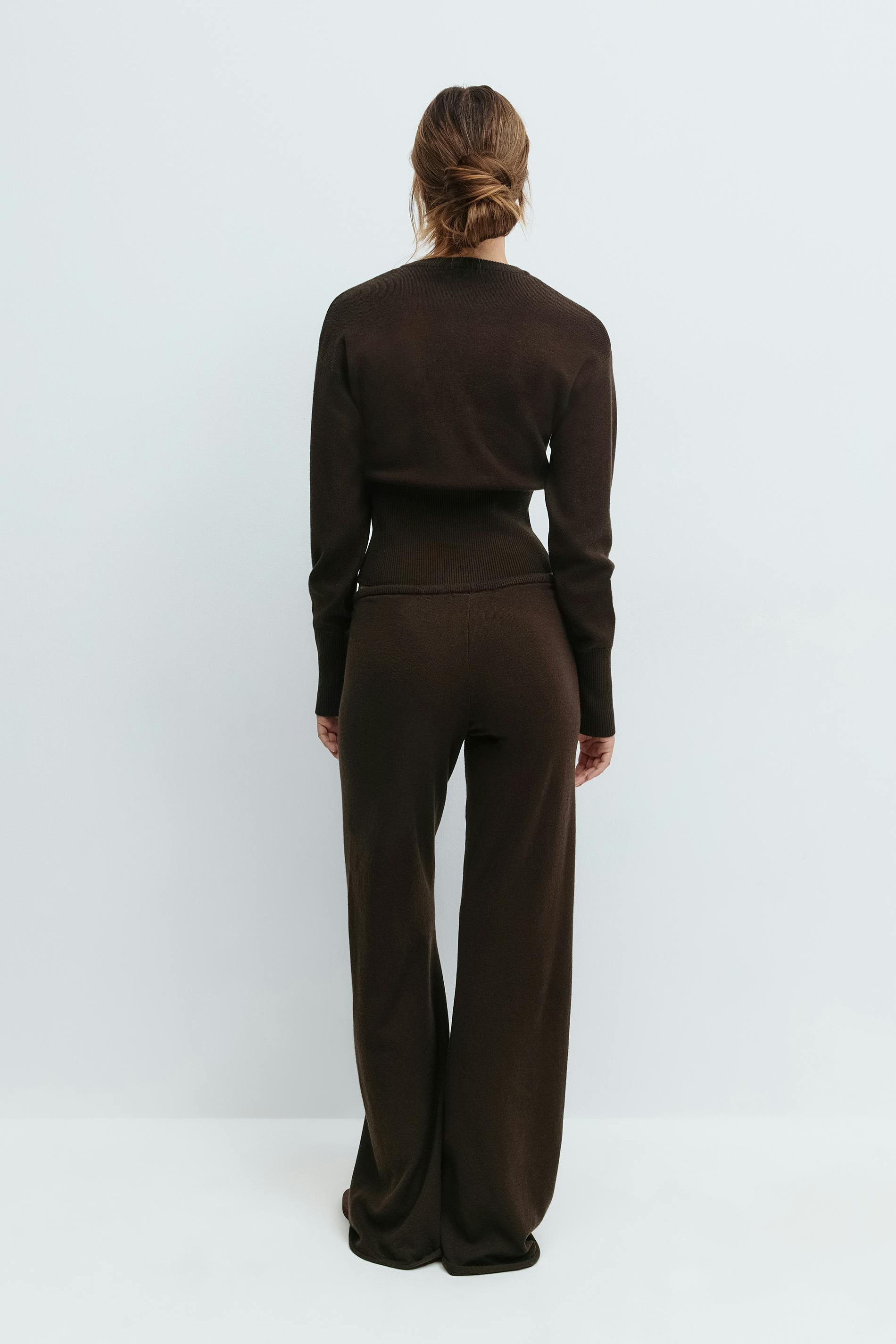 Lavinia – Sculpted Knit Top and High Waist Lounge Pants