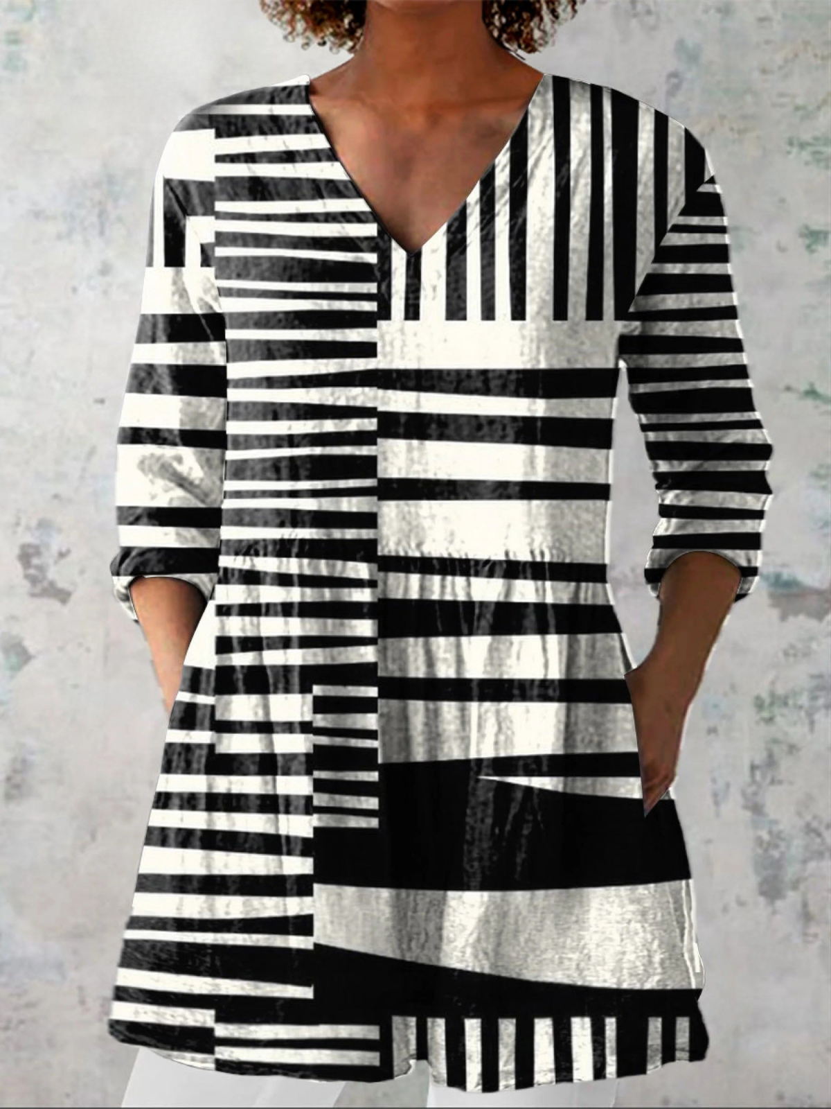 Fia - Long Blouse with V-Neck