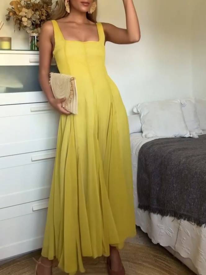 Arra – Long Dress with Square Neckline