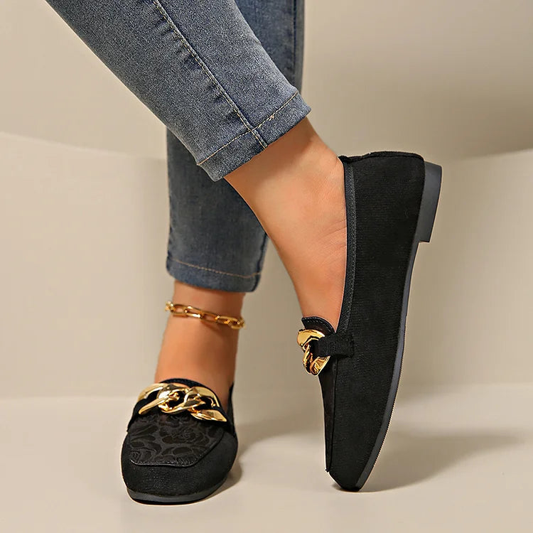 Dahlia – Elegant Loafers with Chain Detail