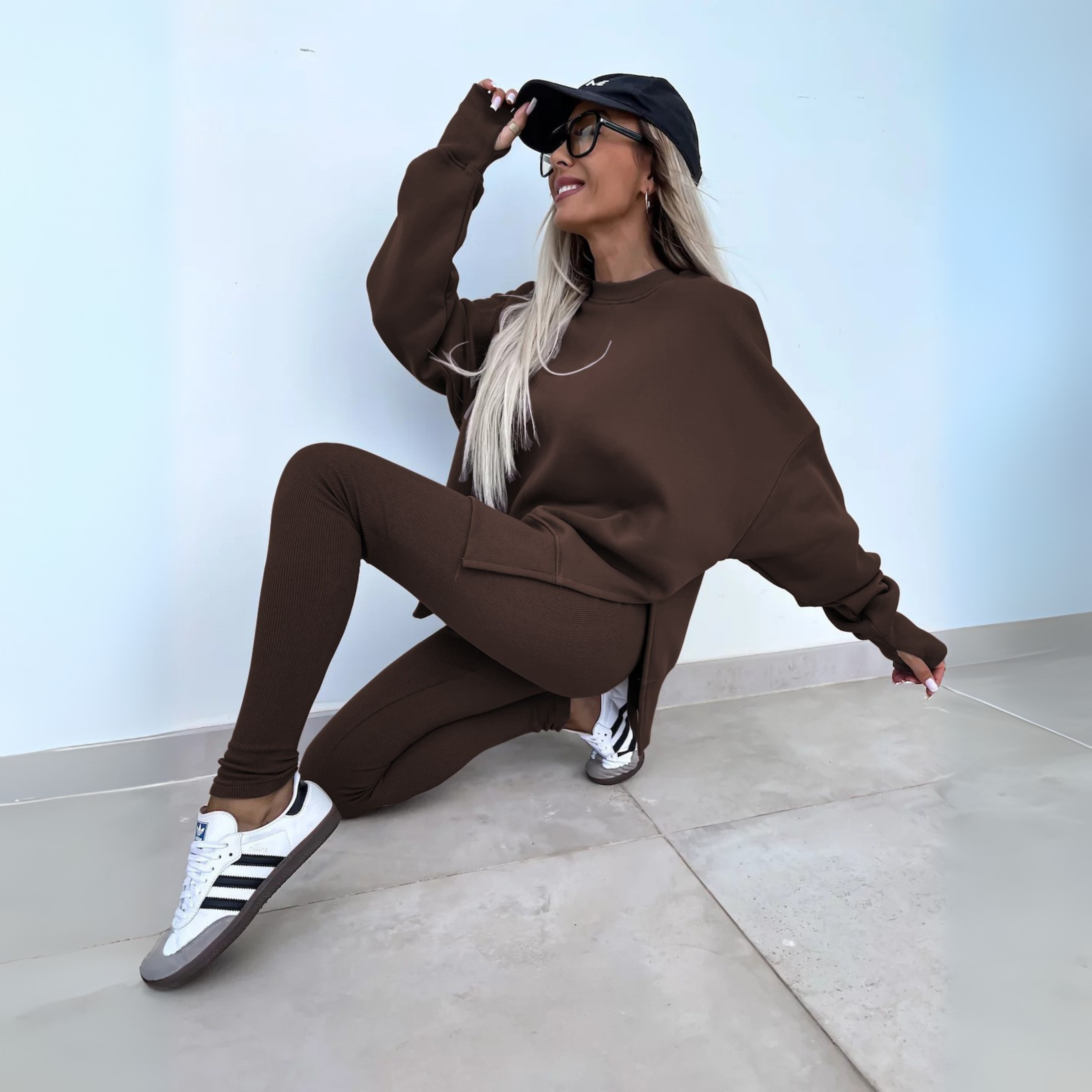 Yania – Casual Long Sleeve Sweatshirt and Pants Set
