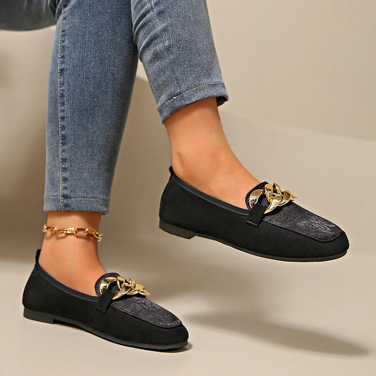 Dahlia – Elegant Loafers with Chain Detail