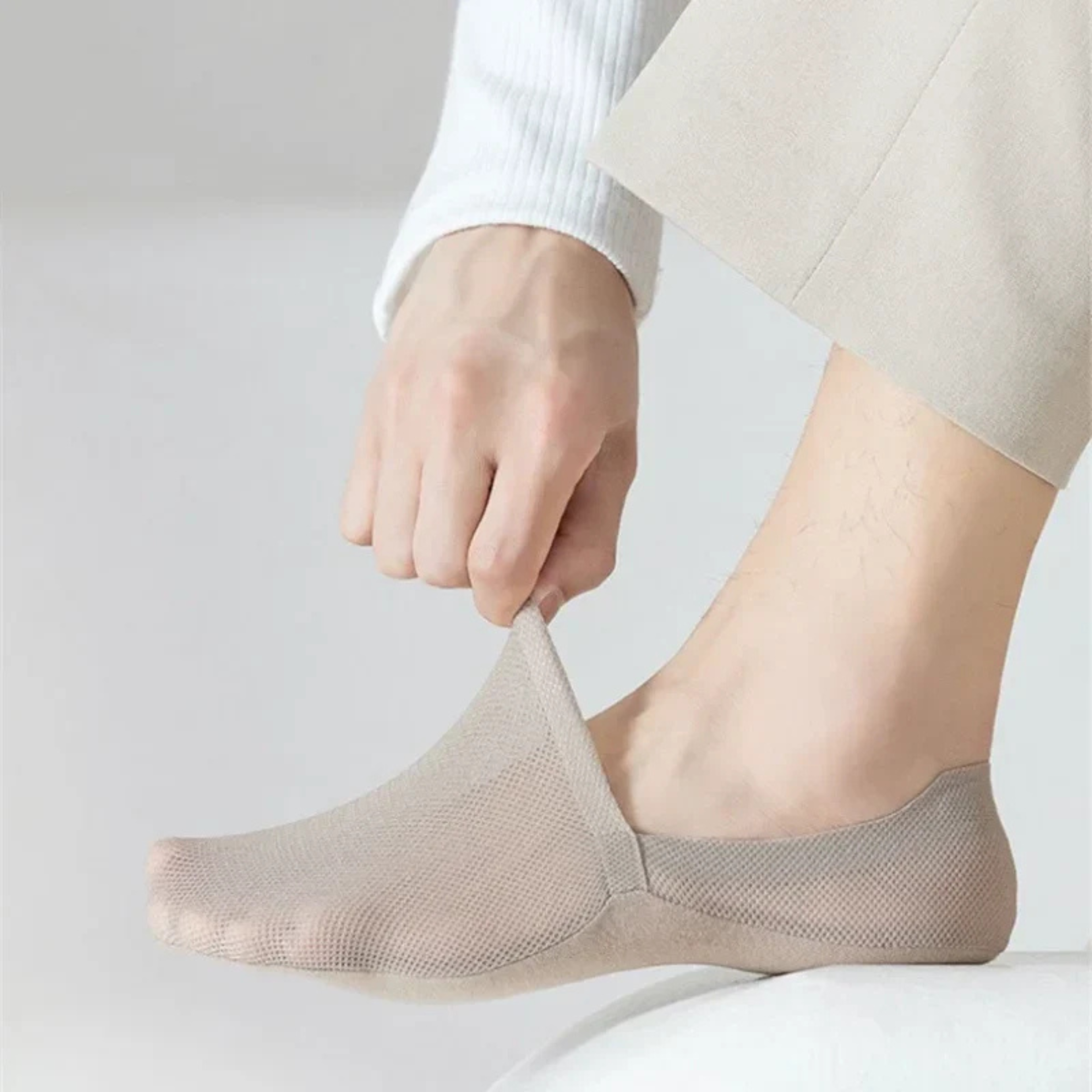 Lexa - Invisible Non-Slip Everyday Socks