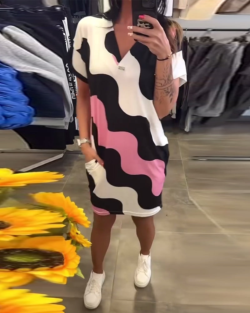 Cailyn – Wave Print V-neck Summer Dress