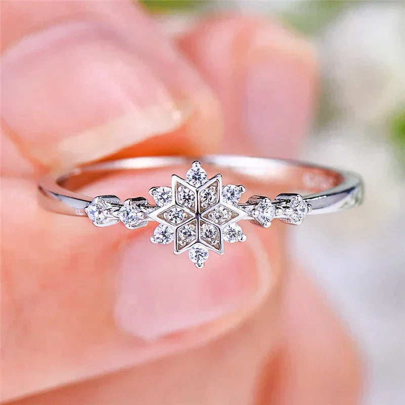 Danielle – 925 Sterling Silver Ring with Snowflake