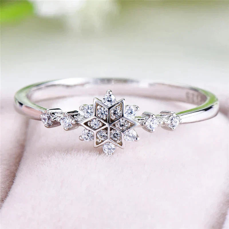 Danielle – 925 Sterling Silver Ring with Snowflake