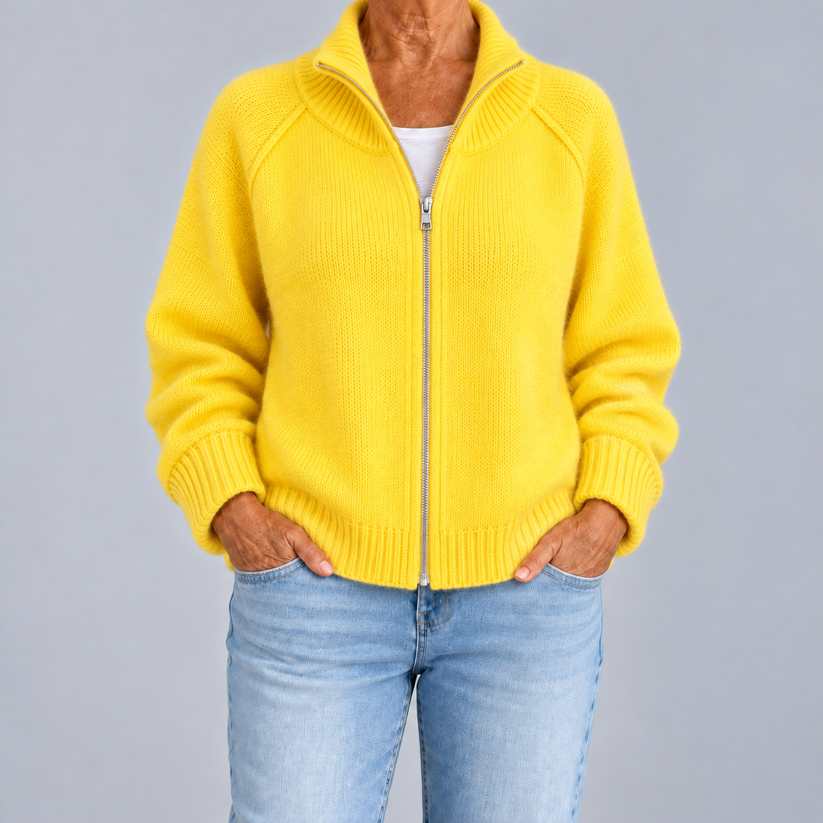 Catalina – Zip-Up Cardigan with High Neck