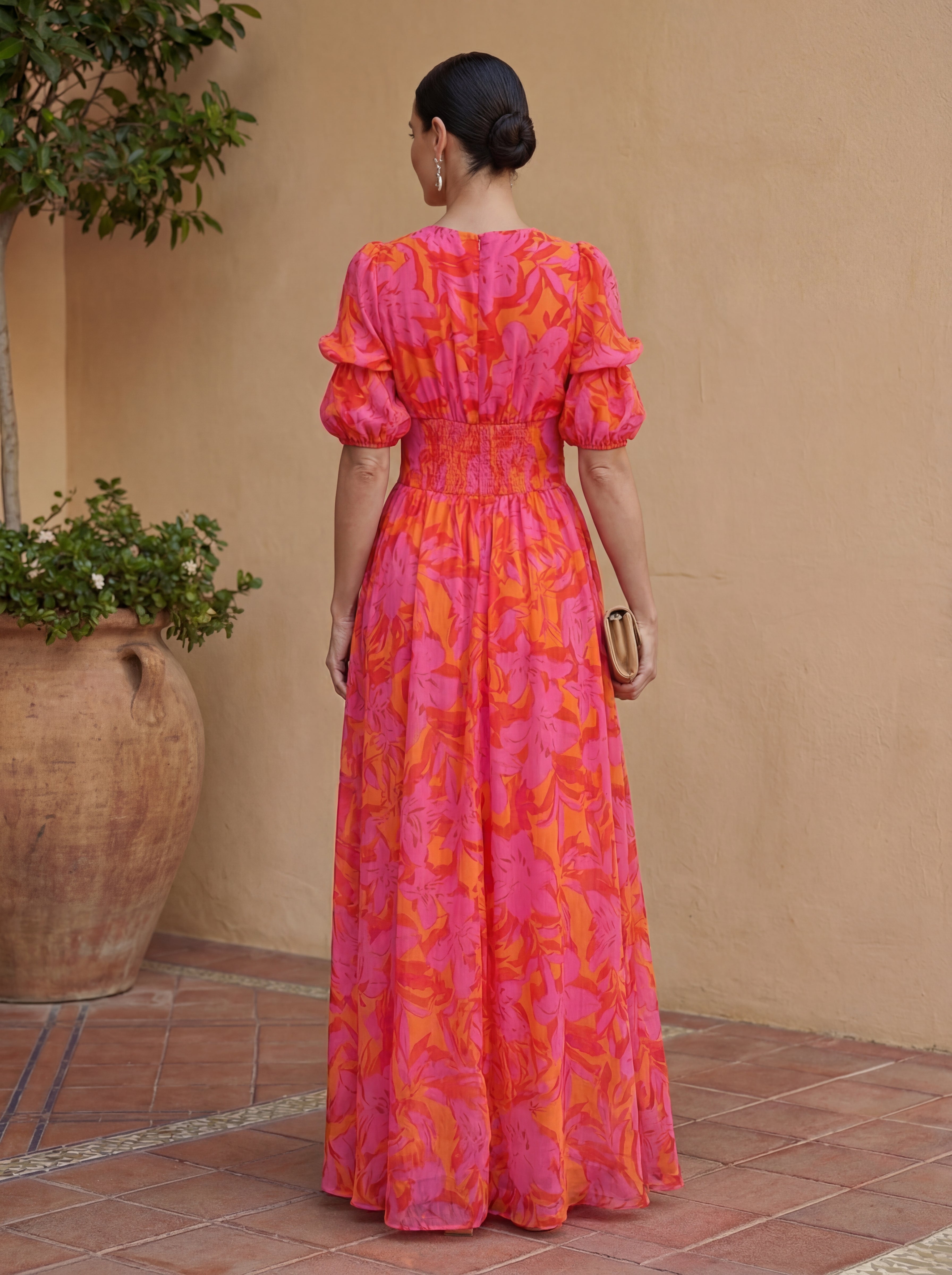 Laina - Flowing V-Neck Maxi Dress