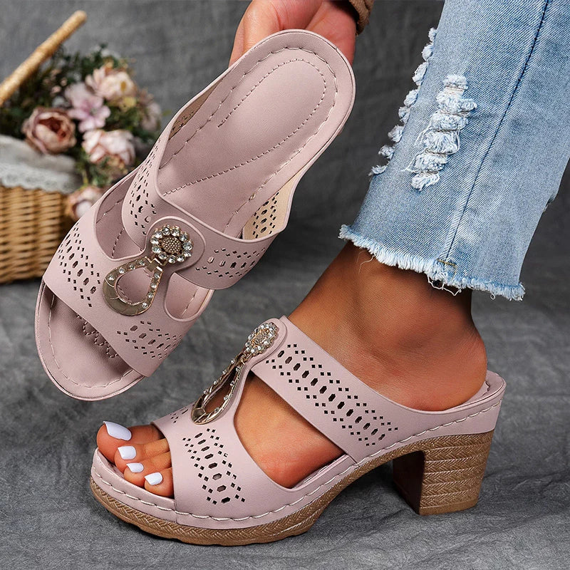 Stacy – Chic Orthopedic Sandals for Stylish Comfort