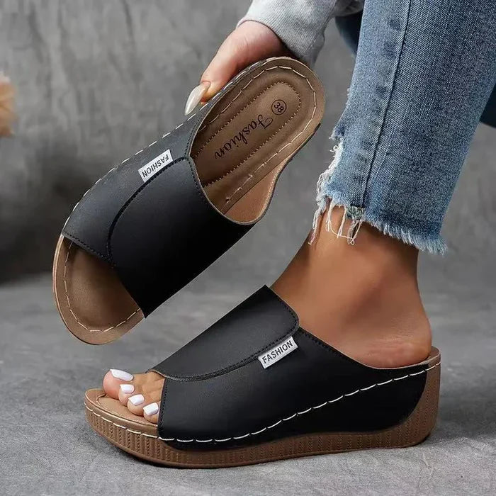 Steff – Ergonomic and Non-Slip Sandals for Pain Relief