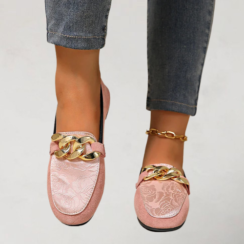 Dahlia – Elegant Loafers with Chain Detail