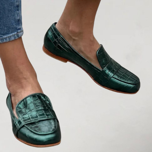 Anisa – Trendy Loafers with A Shiny Checked Front