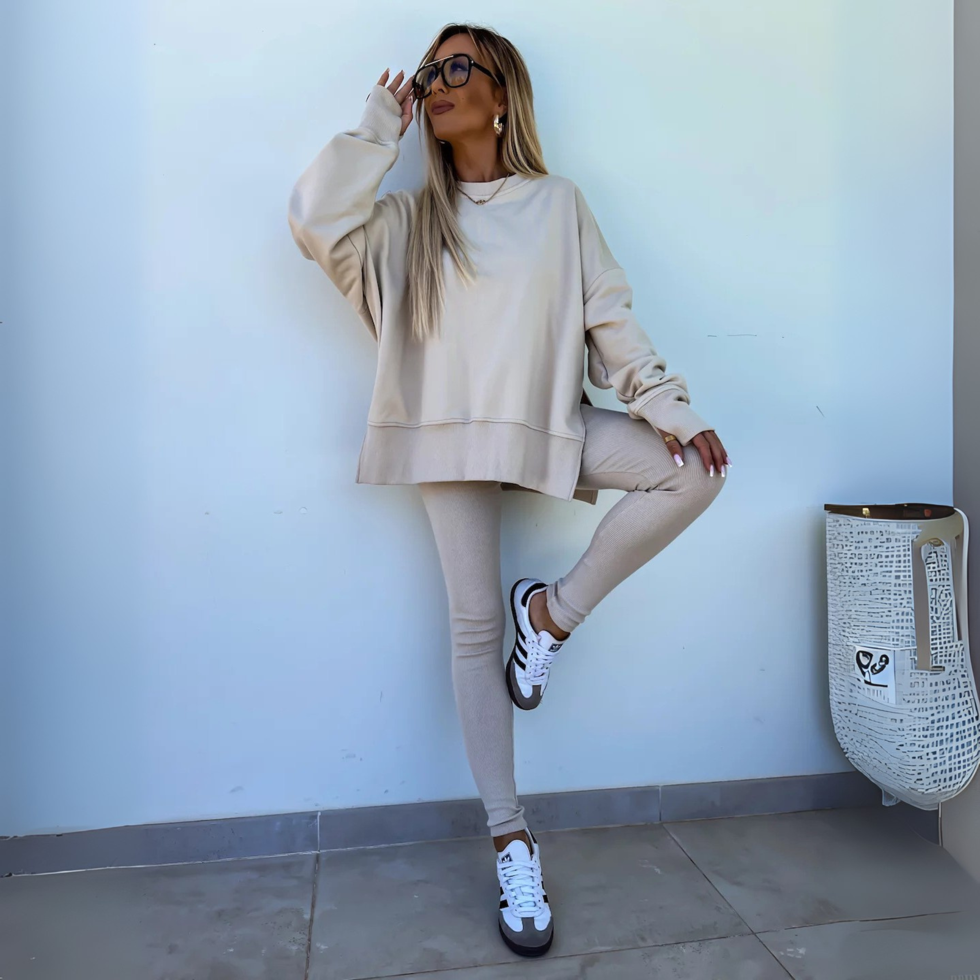 Yania – Casual Long Sleeve Sweatshirt and Pants Set
