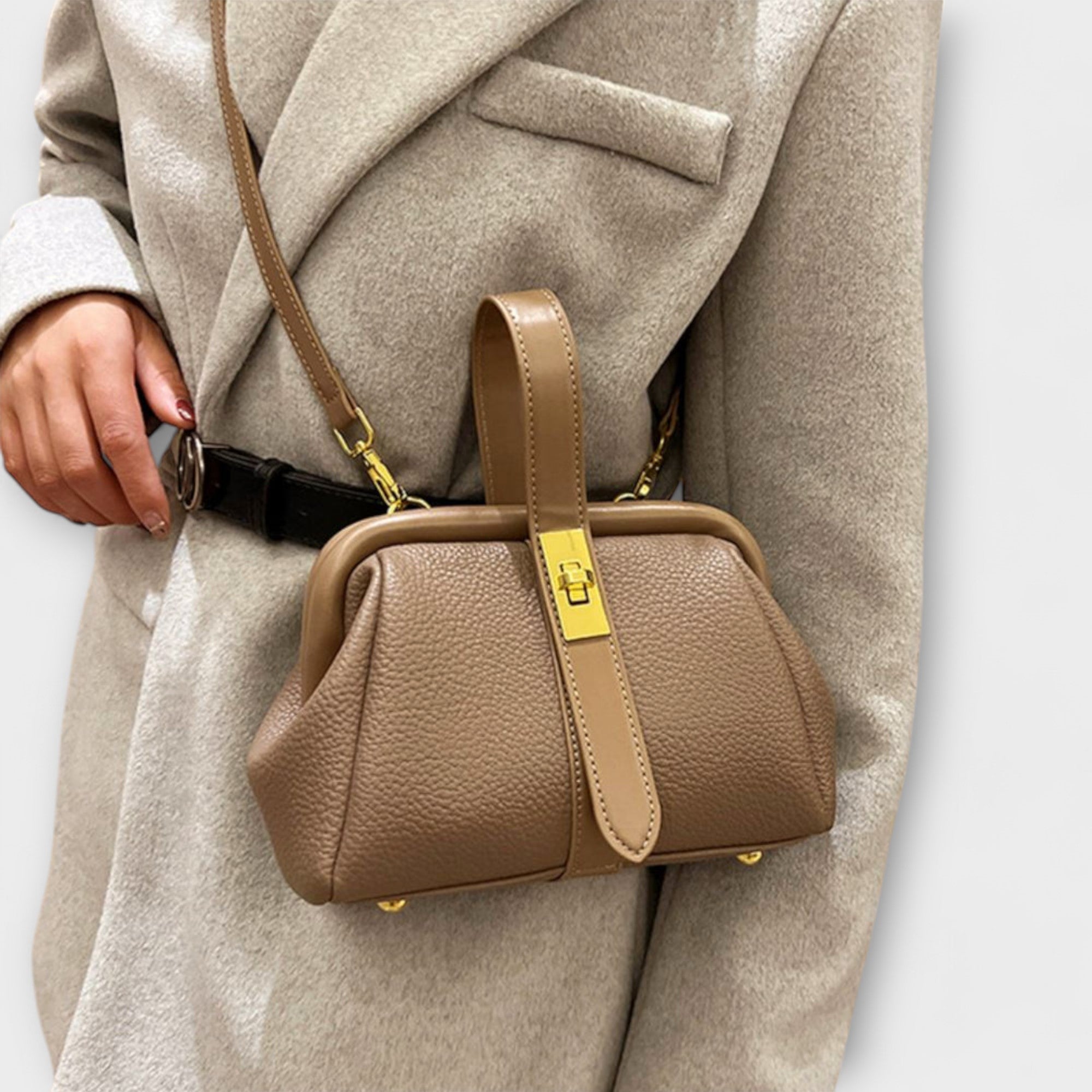 Yonna - Retro Tote Bag