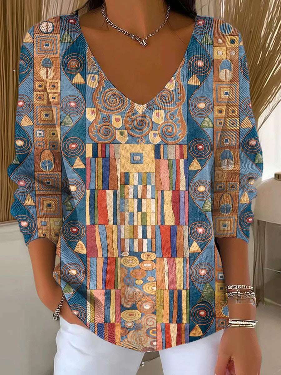 Leina – Knitted Sweater with V-Neck