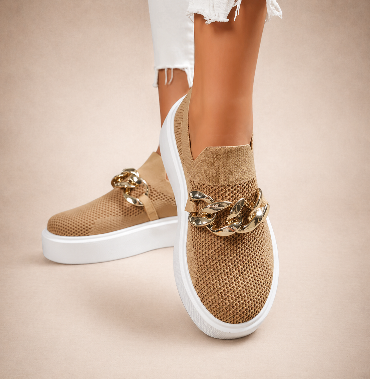 Scarlett - Loafers with Metal Chain Detail
