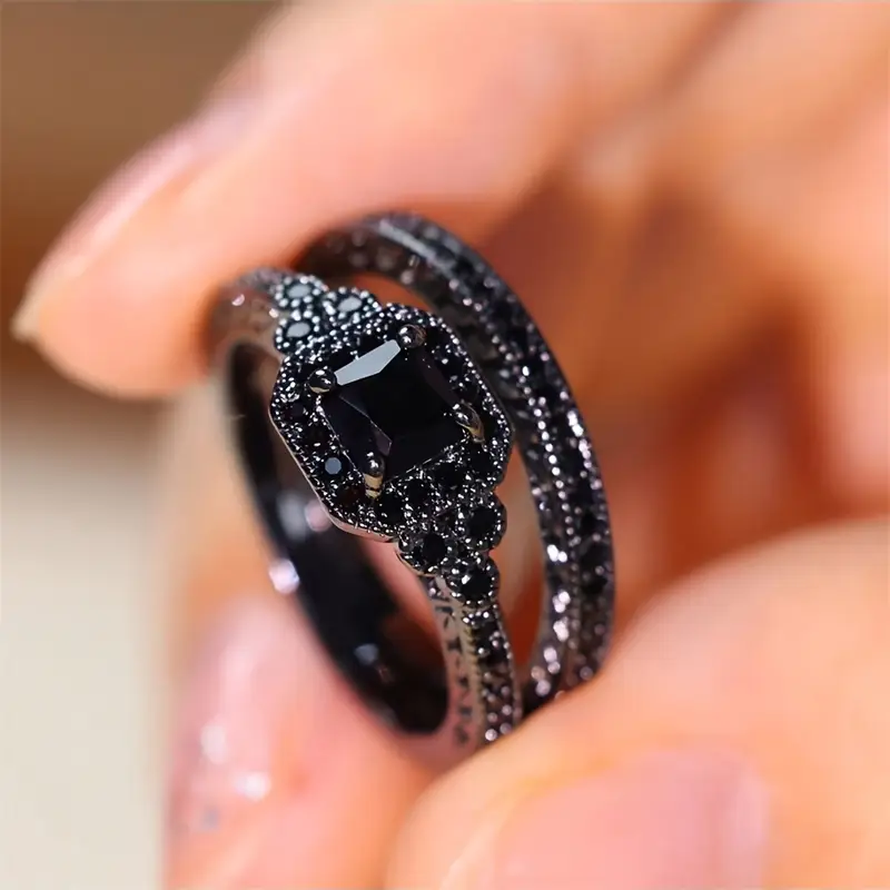 Dania – Vintage Set of Black Rings