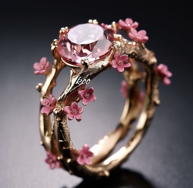 Holly – Enchanting Gold Ring with Pink Crystal and Small Flowers