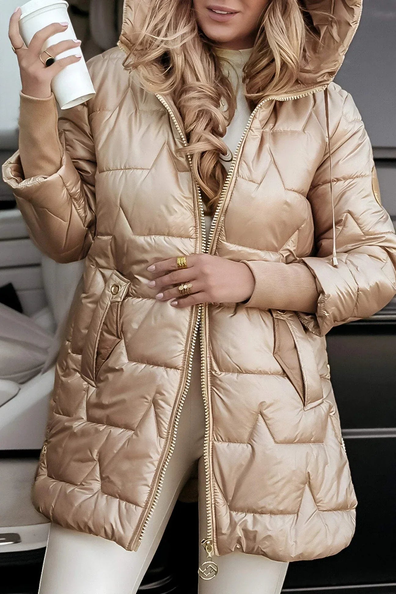 Wilma – Elegant Winter Coat with Hood and Padding