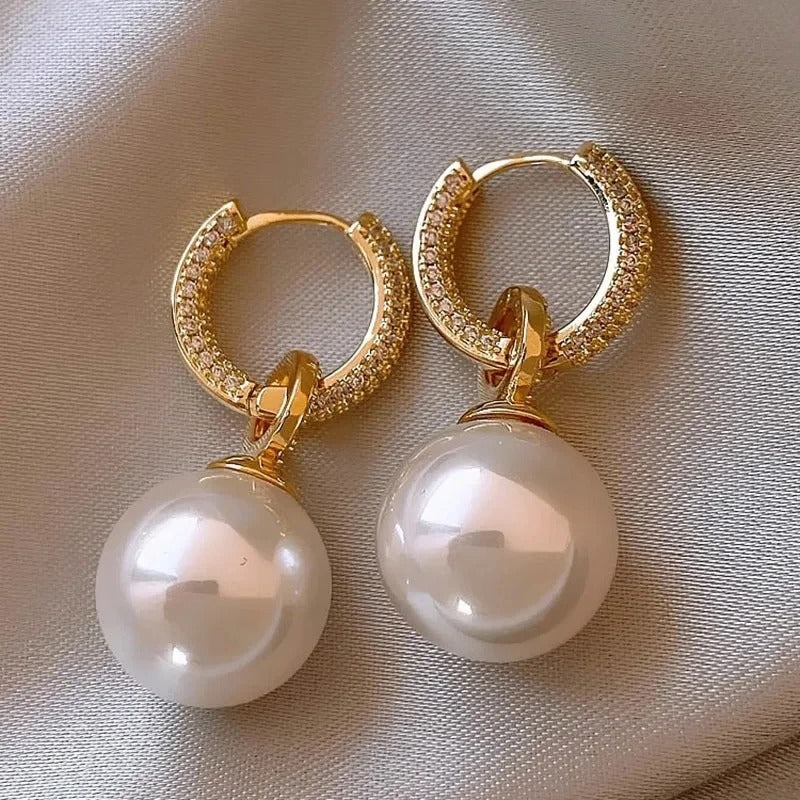 Diva - Stunning Pearl Earrings