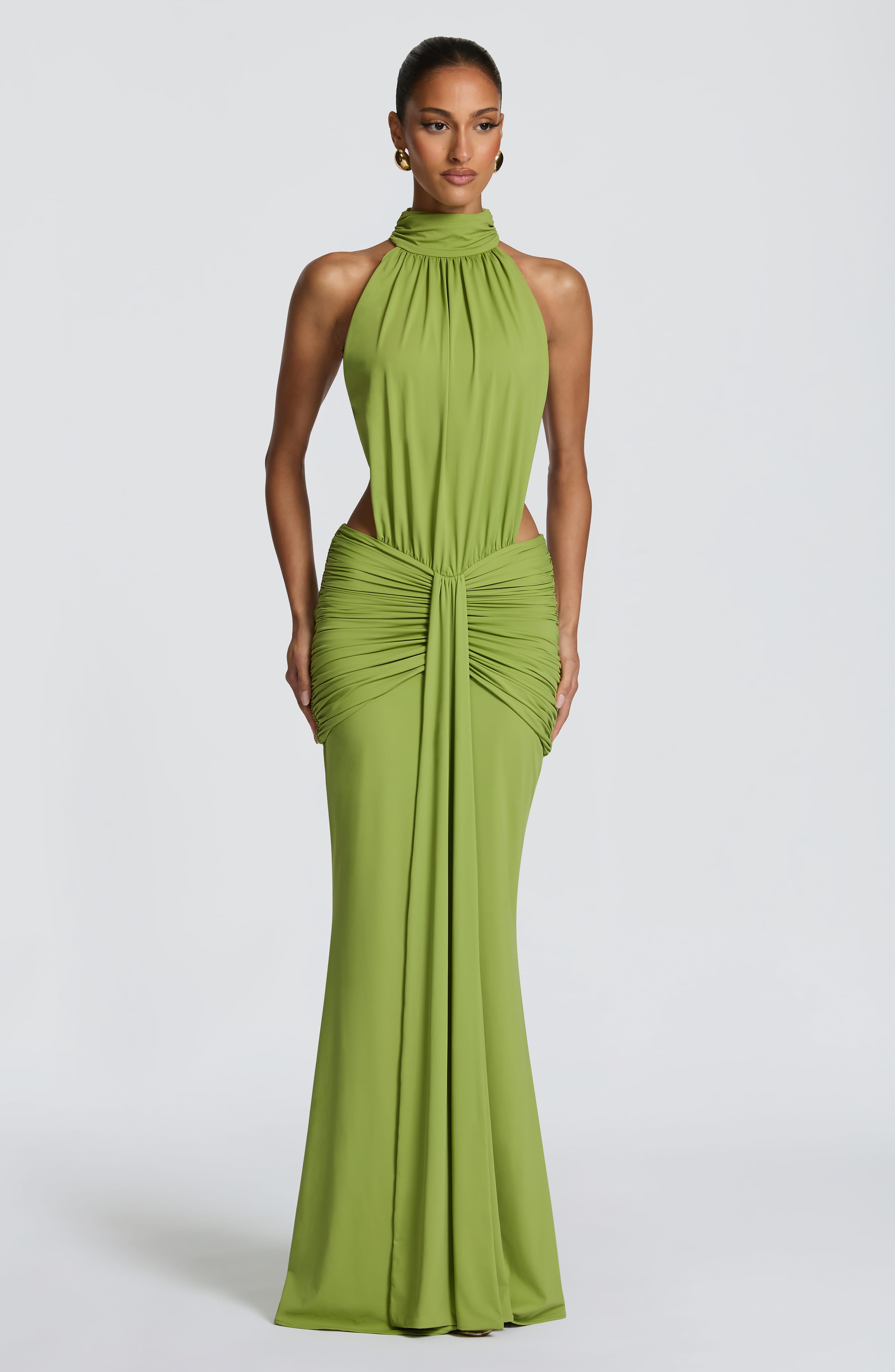 Luna - Elegant Backless Silk