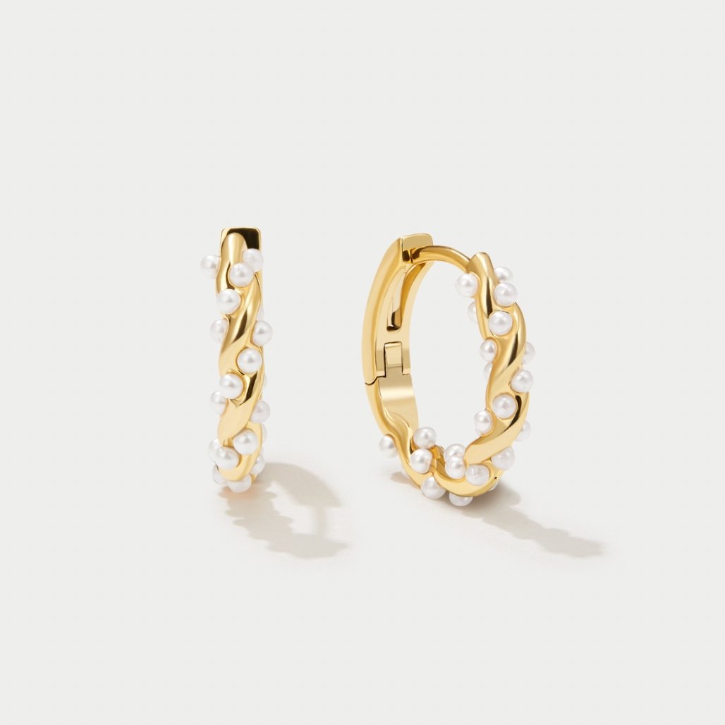 Zeya - Twisted Pearl Hoop Earrings