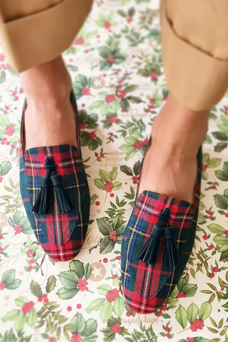 Carmen – Round Toe Loafers with Tassels