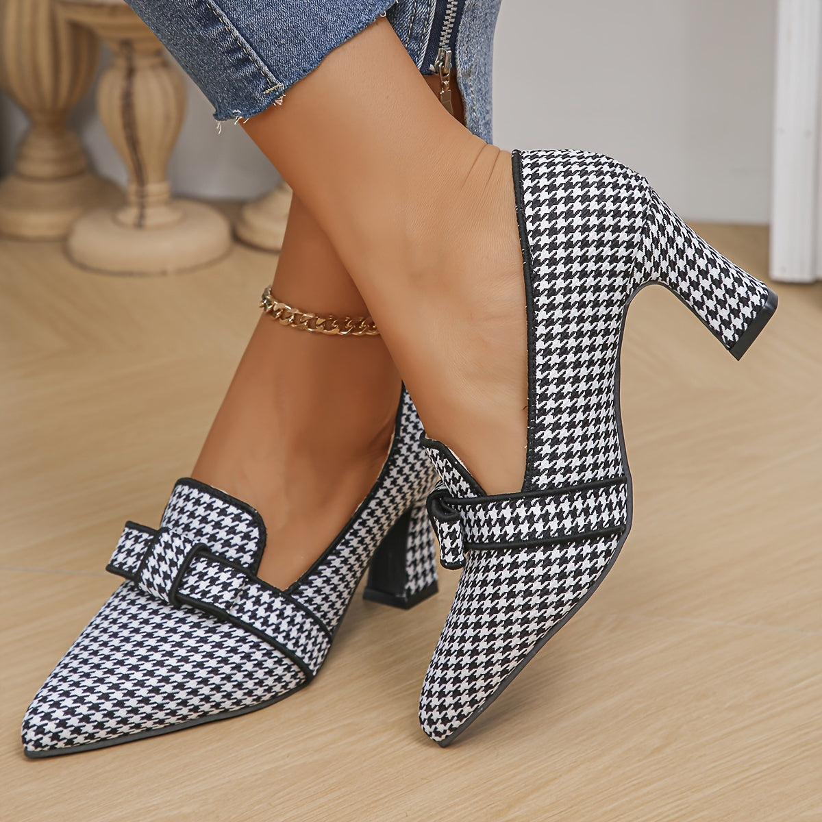 Emanuelle – Structured Elegance Houndstooth Heels