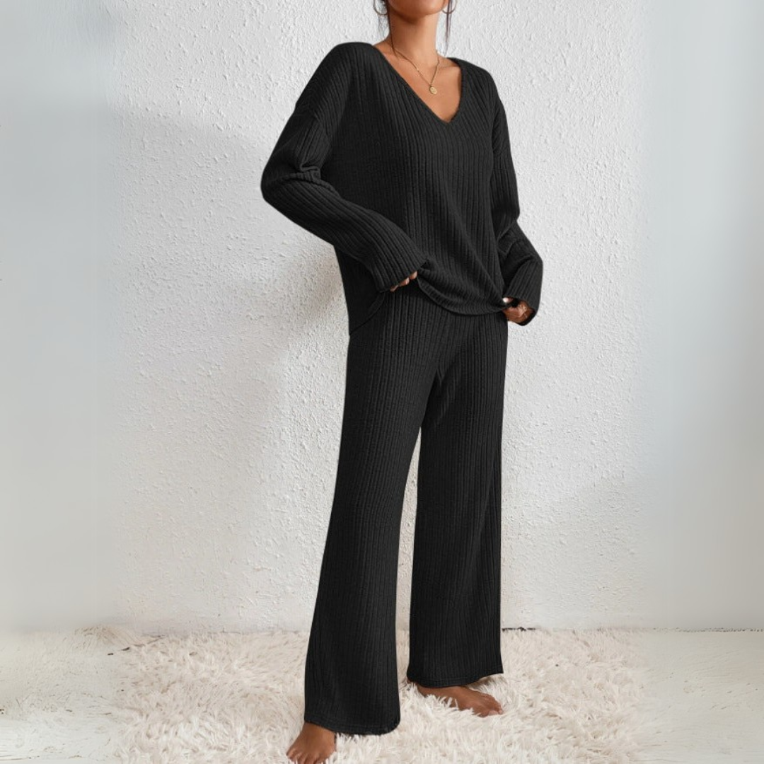 Lalaine – Ribbed 2-Piece Lounge Set