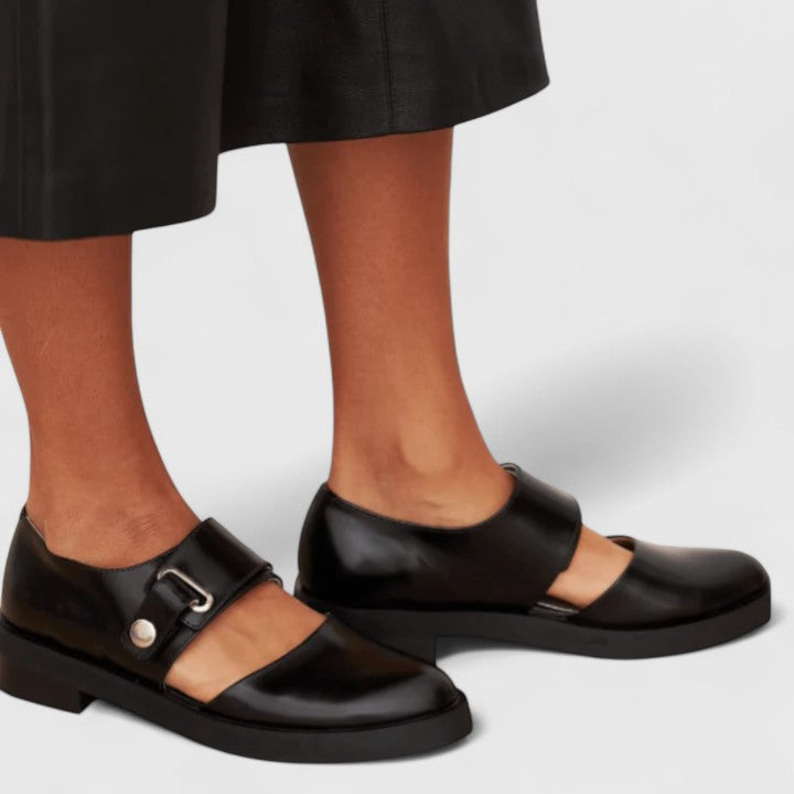 Lorraine – Elegant Retro Shoes with Modern Charm