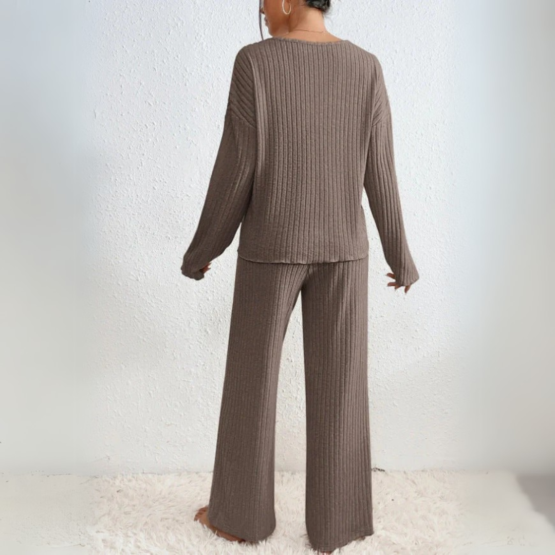Lalaine – Ribbed 2-Piece Lounge Set