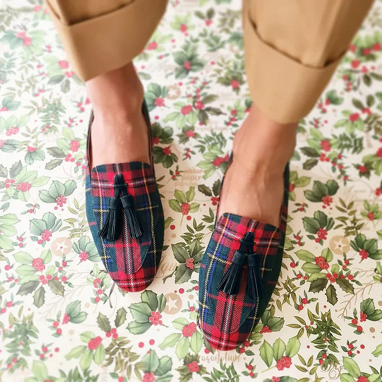 Carmen – Round Toe Loafers with Tassels