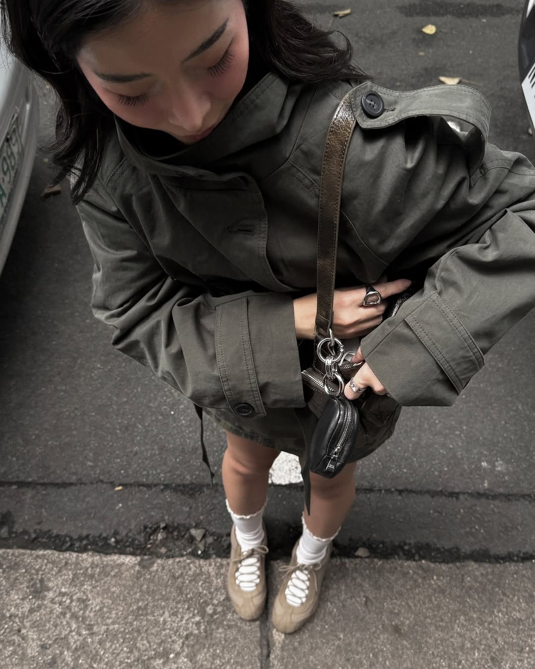 Alzea – Cropped Trench Coat with Belt