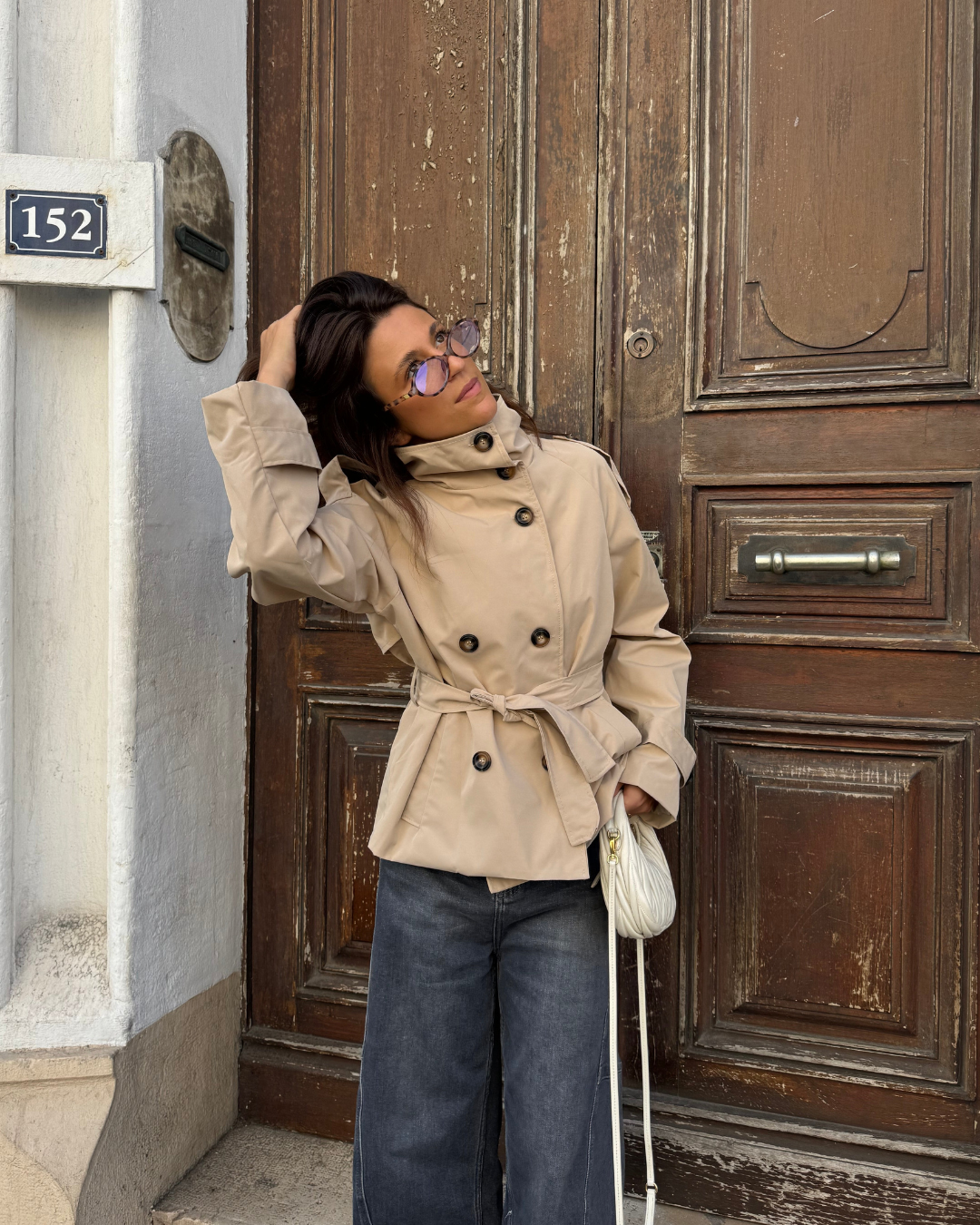 Alzea – Cropped Trench Coat with Belt