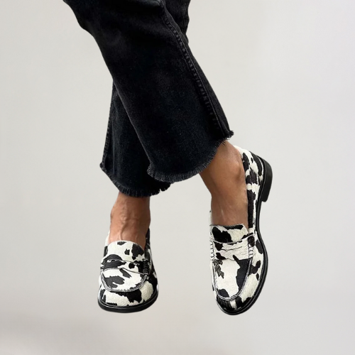 Ellie – Patchwork Cow Pattern Round-Toe Loafers