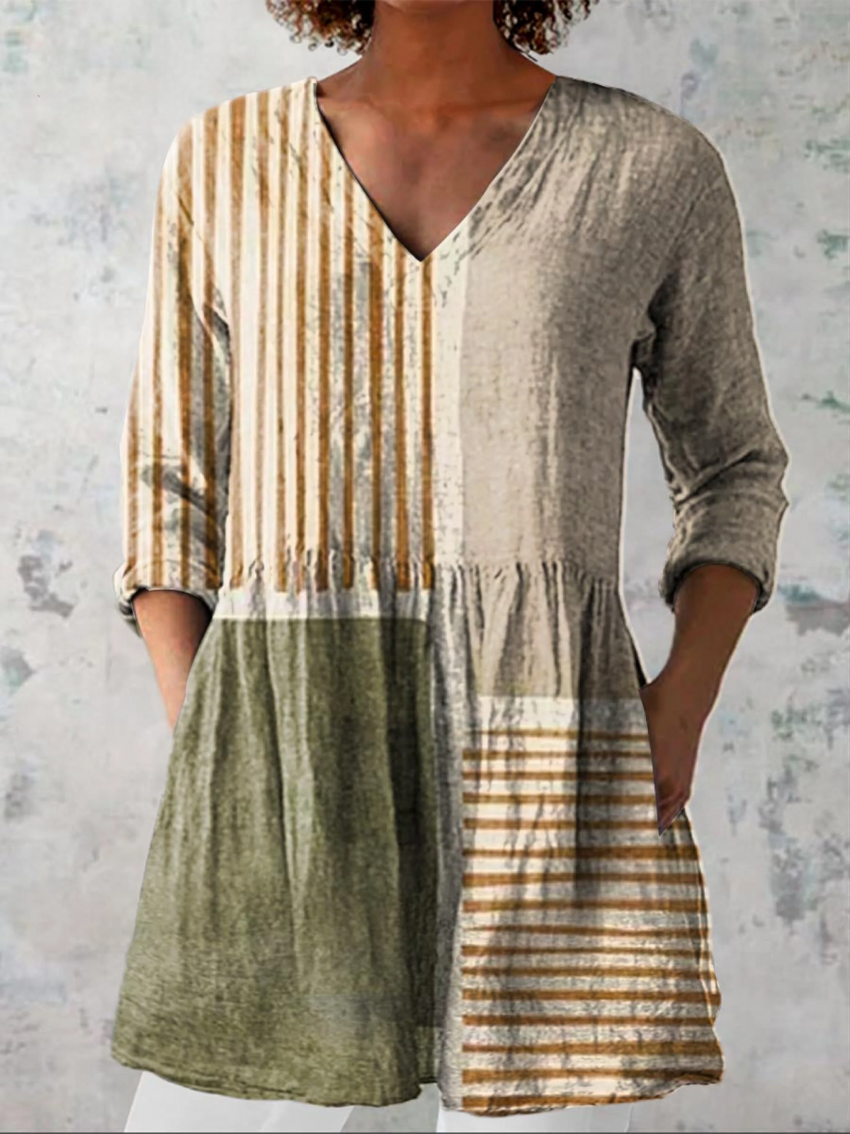 Shela - Long Blouse with V-Neck