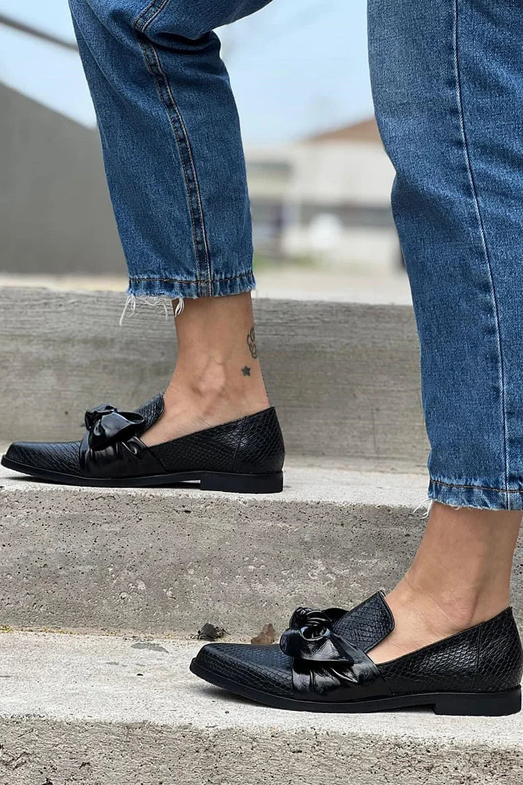 Carla – Elegant Loafers with Snake Leather Print