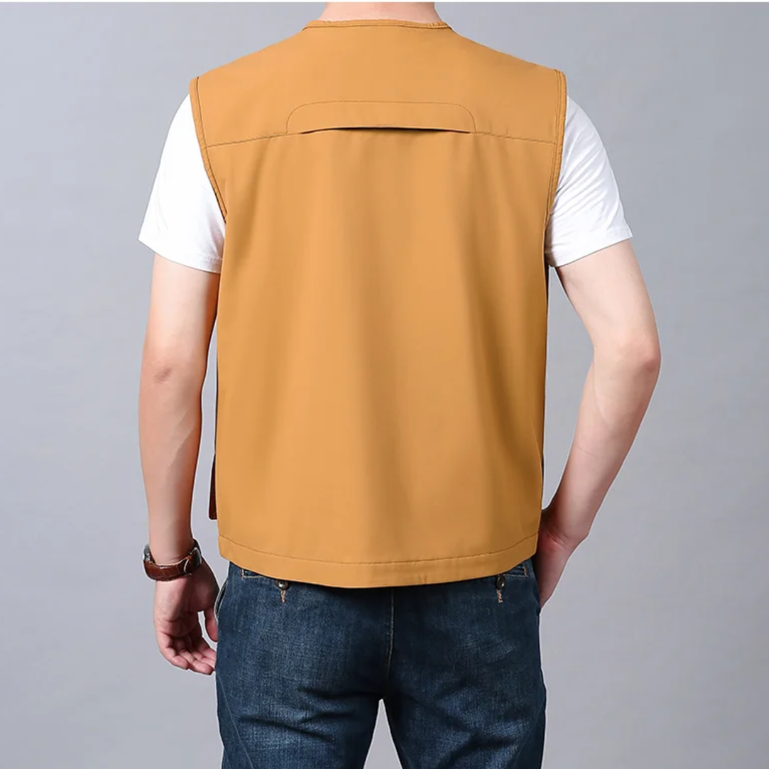 Alex – Multi-Pocket Breathable Outdoor Gilet