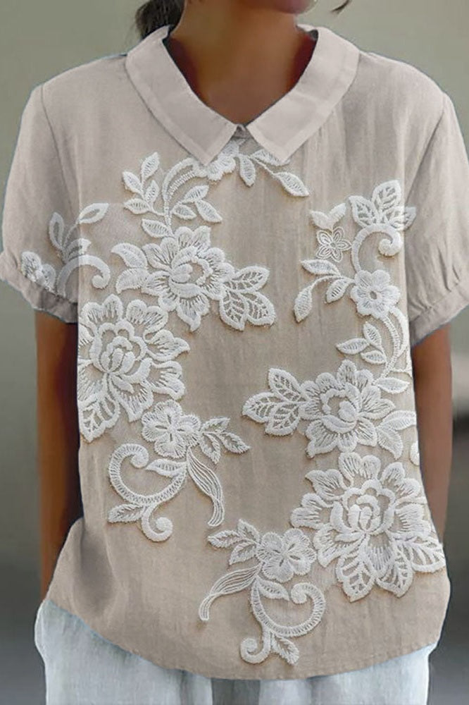 Beia – Blouse with Lily Collar