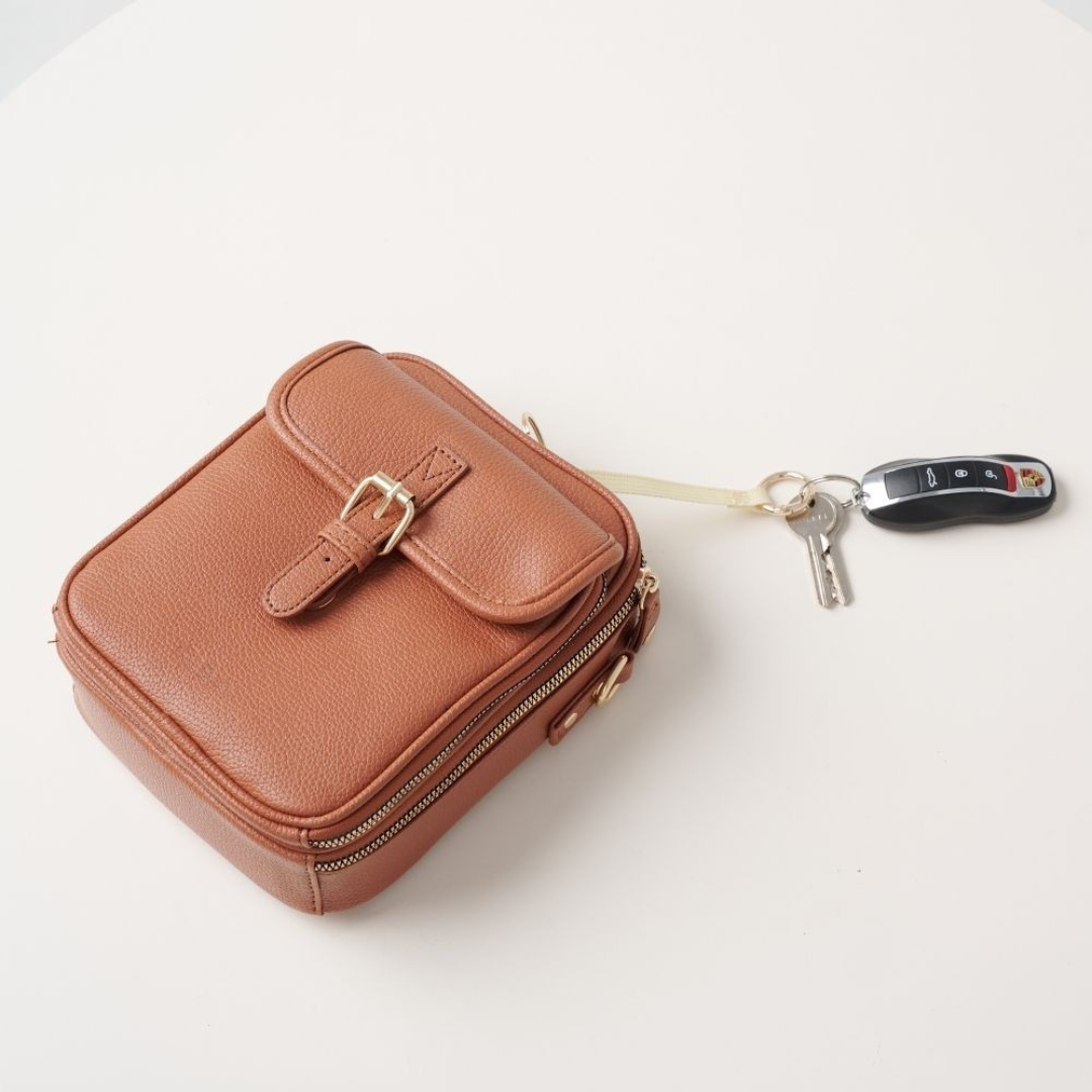 Gabby - Spacious Crossbody Bag