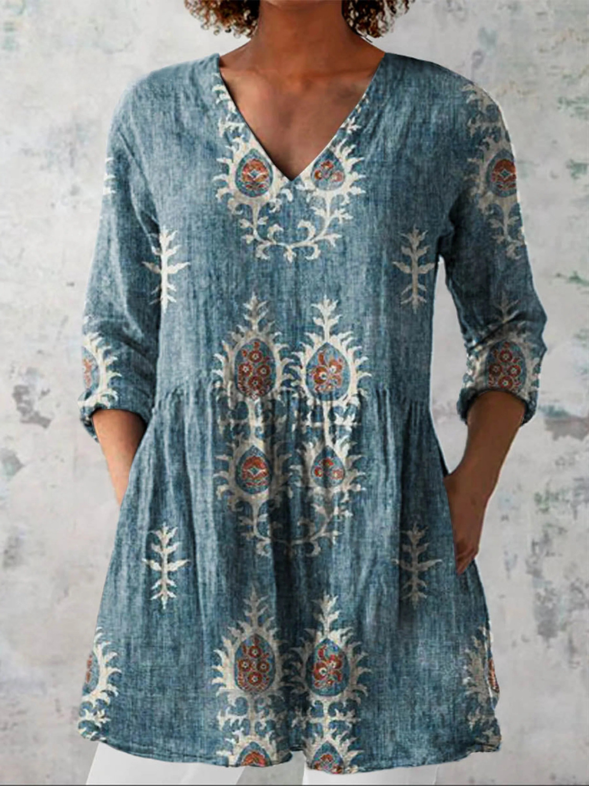 Annie - Long Blouse with V-Neck