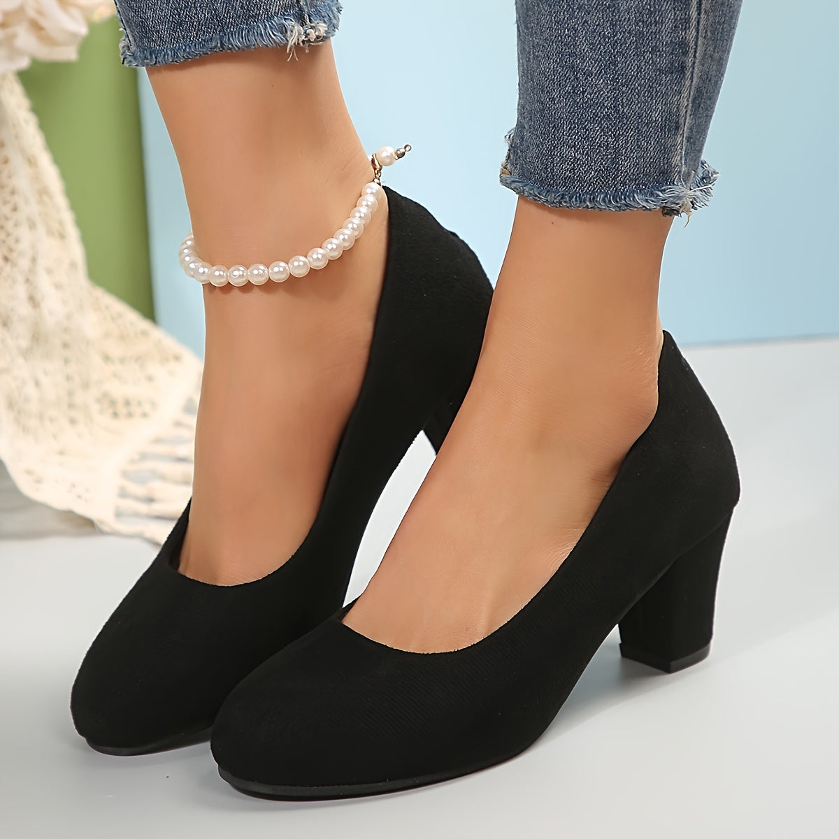 Lorenne – Wide Toe Heels for Effortless Comfort