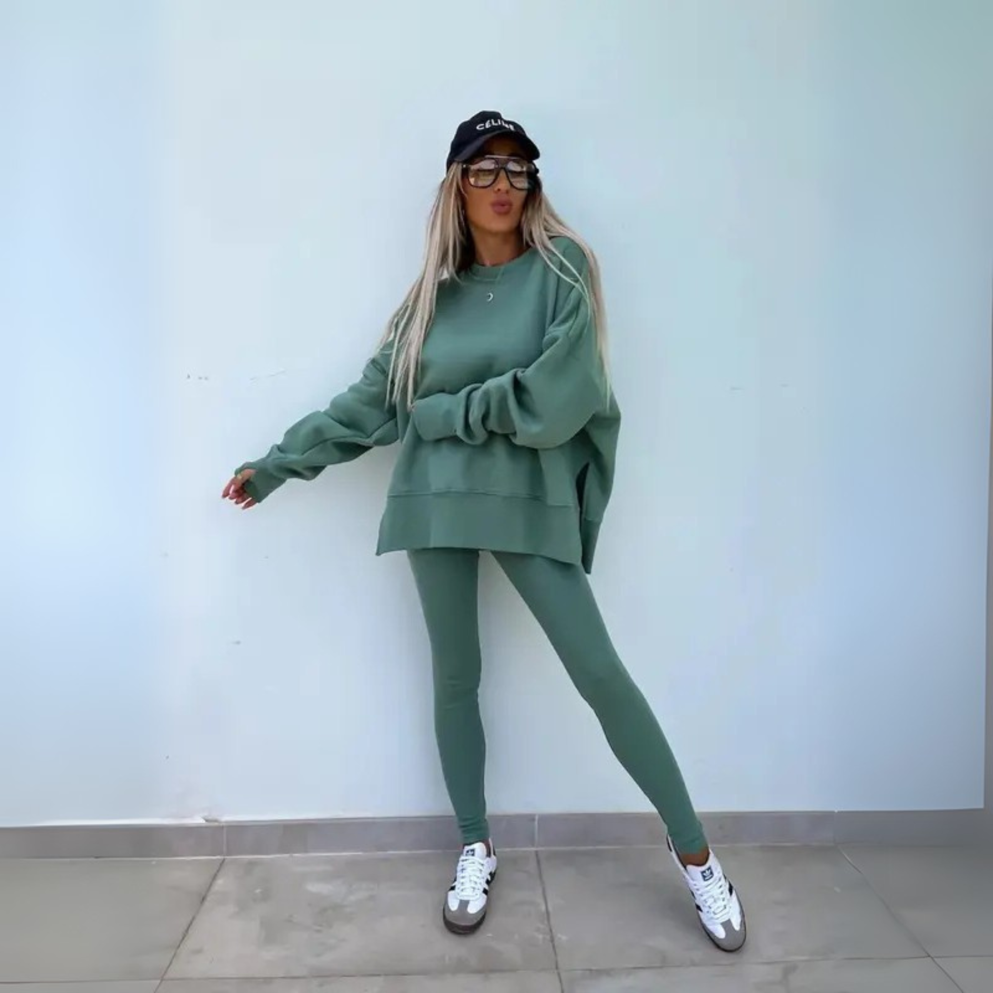 Yania – Casual Long Sleeve Sweatshirt and Pants Set
