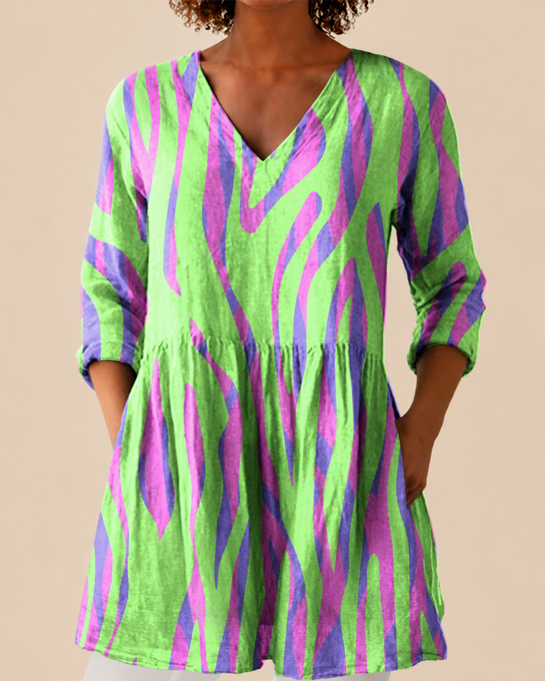 Laia - Long Blouse with Bold Pattern