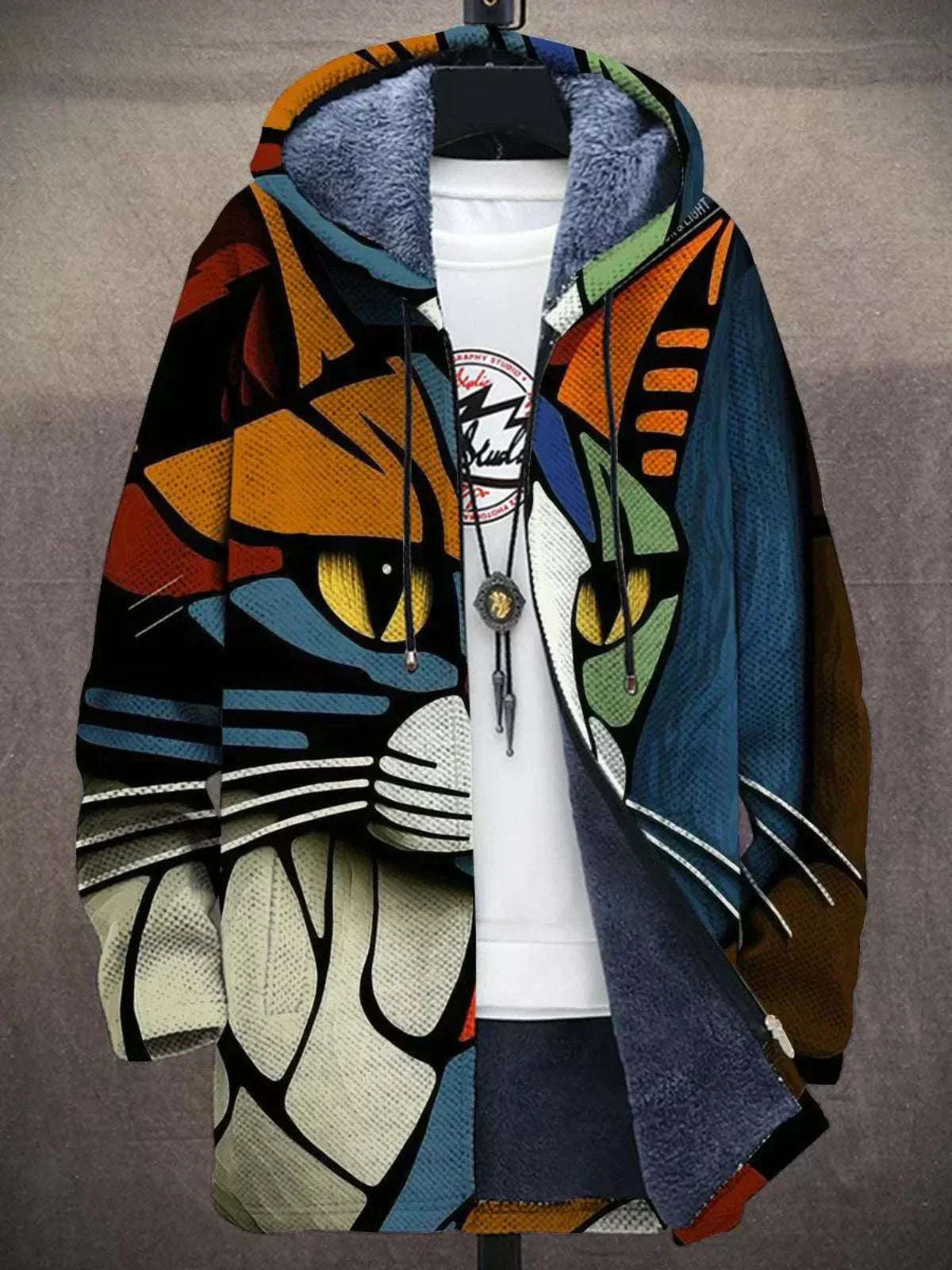Eina – Luxurious Art-Inspired Cardigan