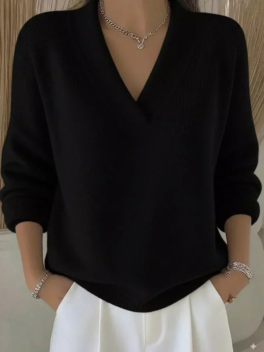 Ember – Relaxed V-Neck Sweater